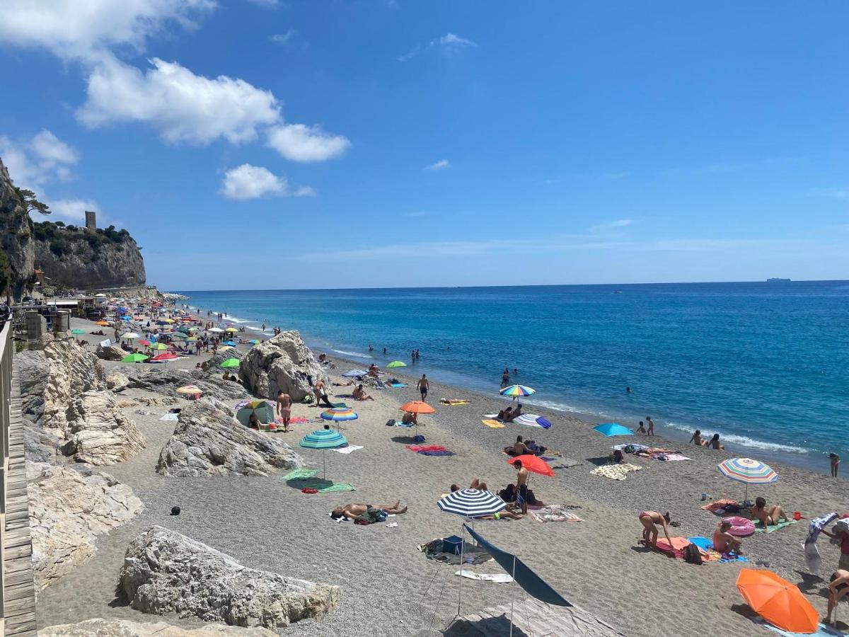 La Terrazza Di Elico Lägenhet Finale Ligure Exteriör bild